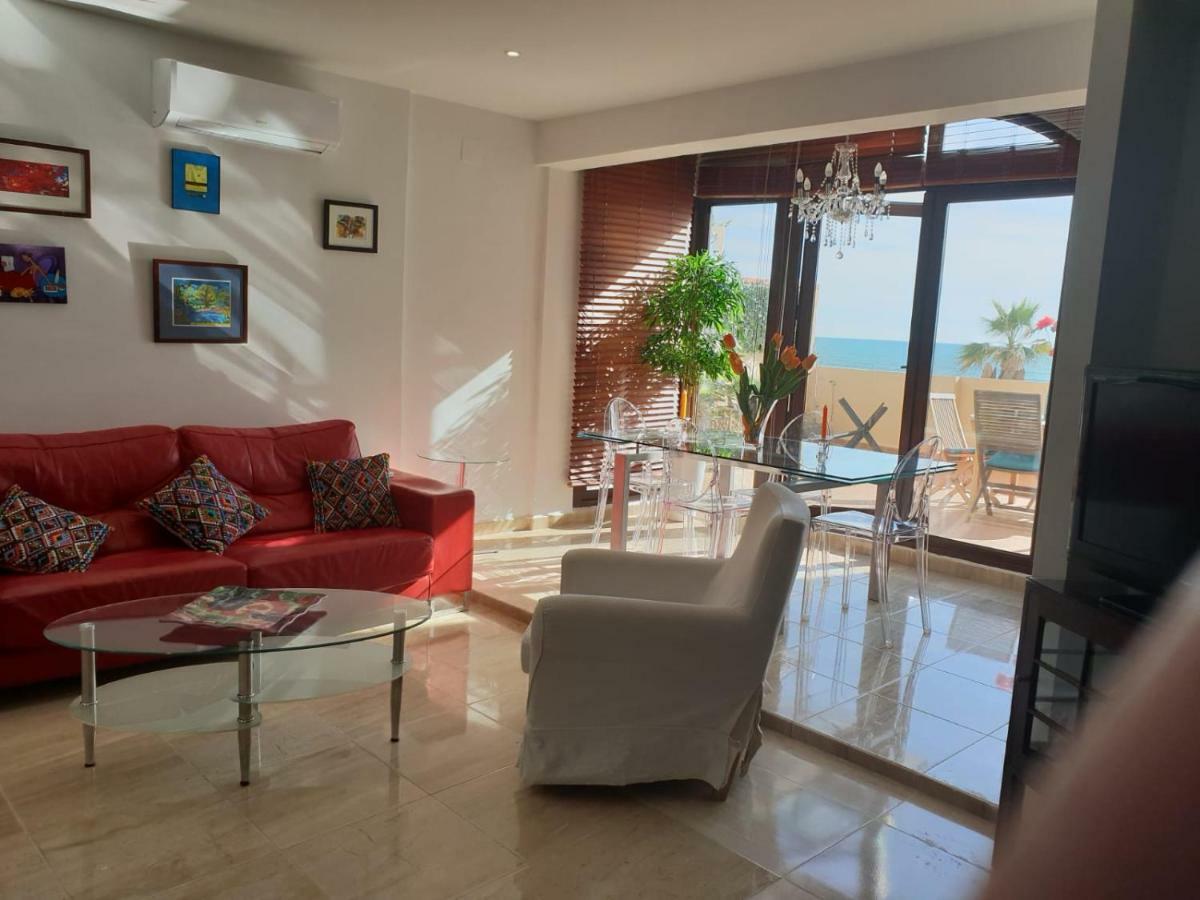 Amazing Frontal #traveller's Awards2023 Apartment *